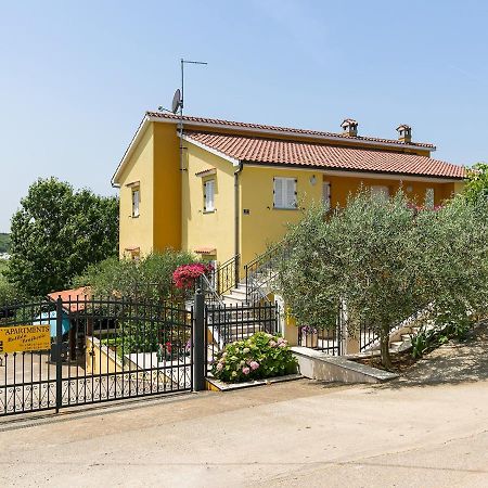 Residence Matilda Върсар Екстериор снимка