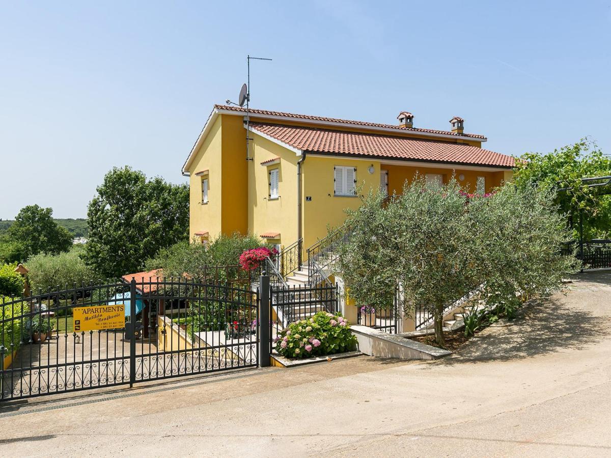 Residence Matilda Върсар Екстериор снимка