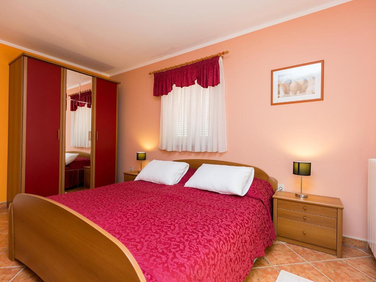 Residence Matilda Върсар Екстериор снимка