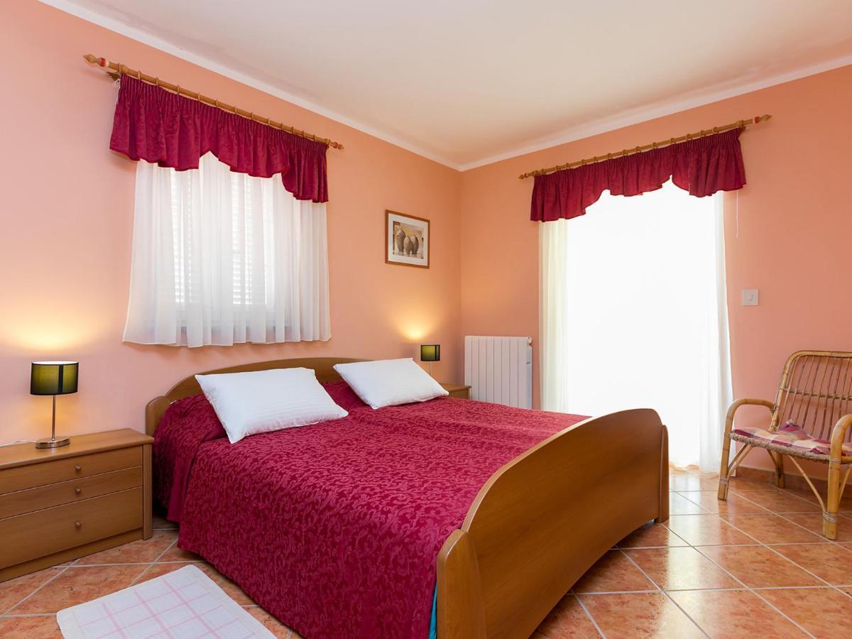 Residence Matilda Върсар Екстериор снимка