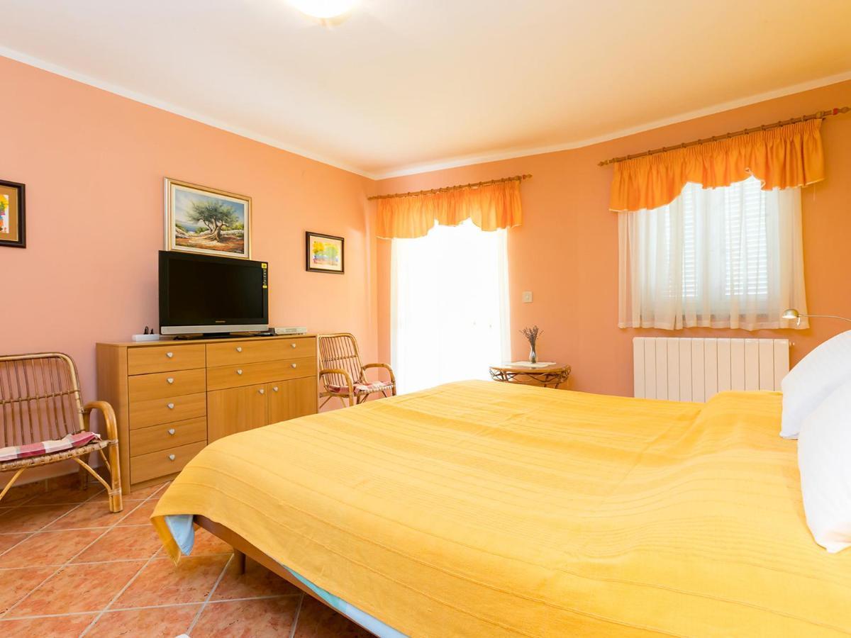 Residence Matilda Върсар Екстериор снимка
